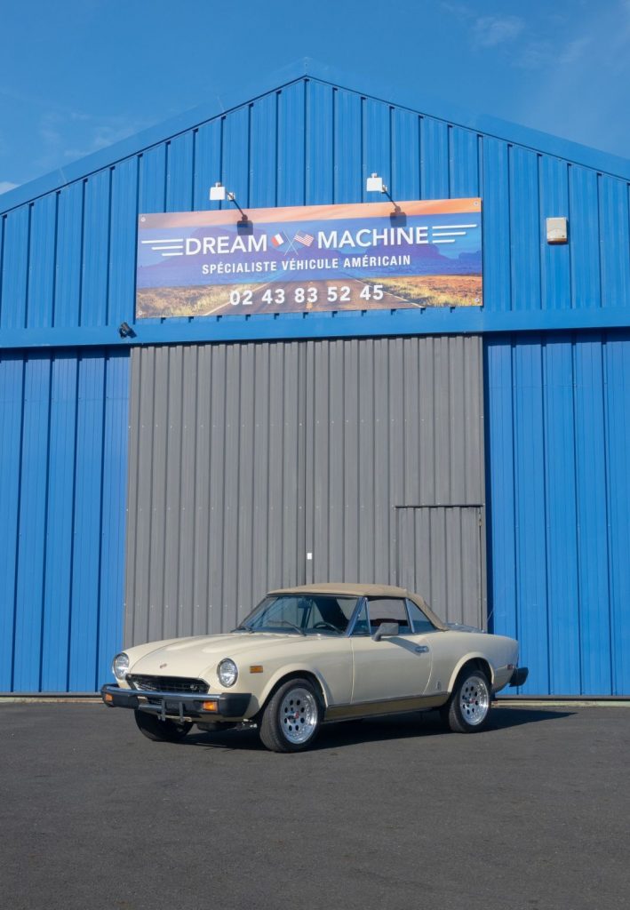 Fiat 124 Spider 2000