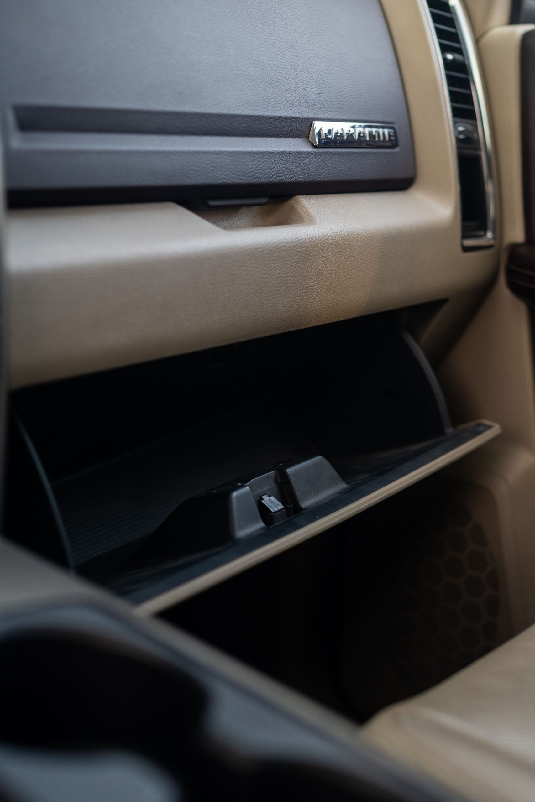 Dodge RAM 1500 Laramie